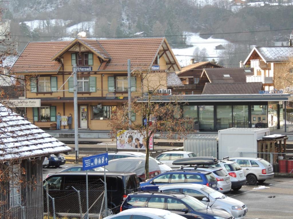 Gasthof Hirschen In Wilderswil Dış mekan fotoğraf