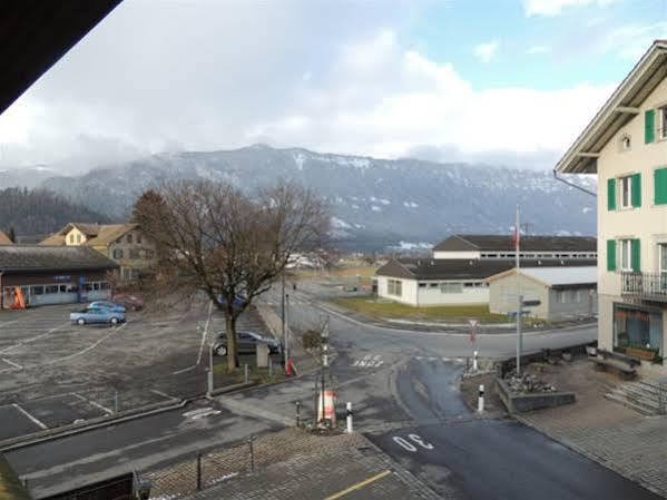 Gasthof Hirschen In Wilderswil Dış mekan fotoğraf